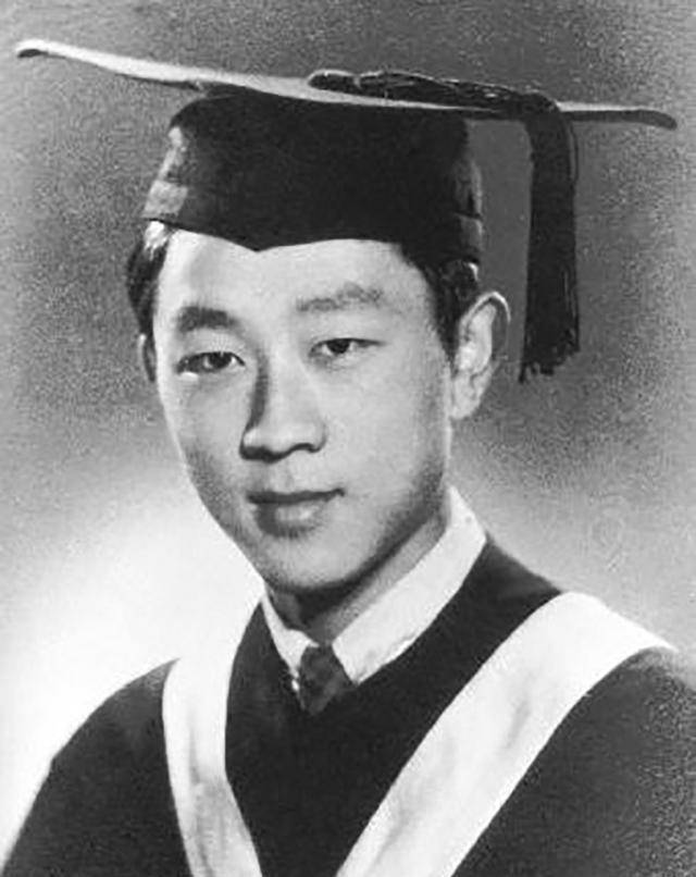 中国半导体开山鼻祖,被迫远离科研十年,否则芯片不被美国卡脖子_黄昆