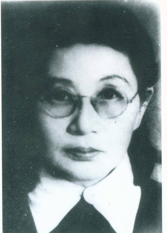 民国最惨女作家,被婆婆打伤父亲又将其送回,为渣男单身到94岁_白薇