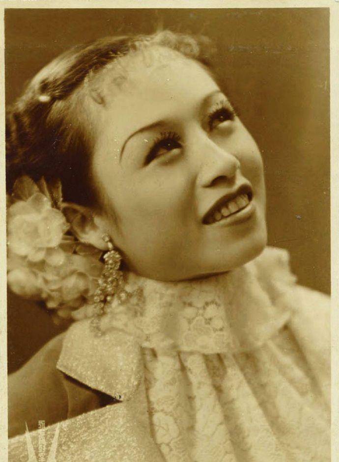 原创由茶叶大王沦为小贩的唐季珊始乱终弃两大民国影后因他毁灭