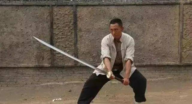 势如破竹杀伤力极大,堪称中华武术的结晶的中华苗刀