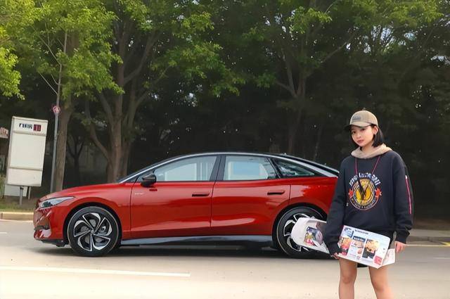 喧嚣中的宁静,一汽-大众id.7 vizzion的静谧旅程_搜狐汽车_搜狐网