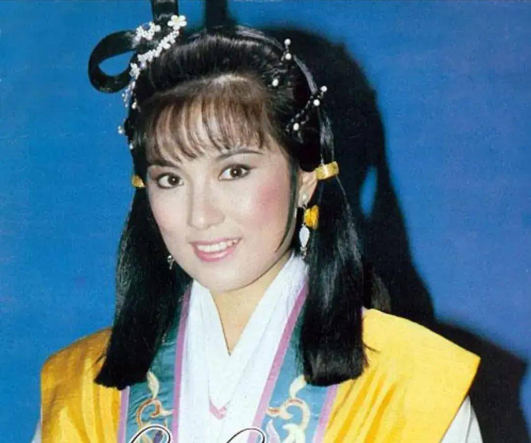 黄造时被誉最美华筝公主,当红时刘嘉玲演她丫环,为何今销声匿迹_香港