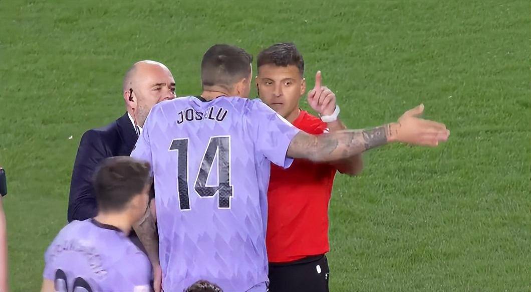 其中还包括本赛季国家德比的首回合较量,而且皇马在曼萨诺哨下获得14