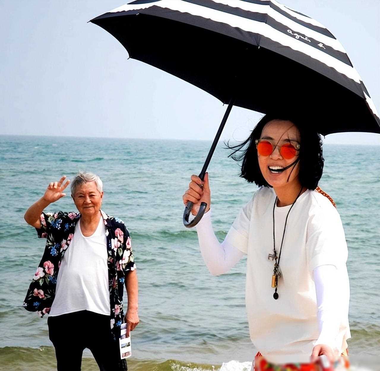 她长得漂亮,演技好,出道26年低调没绯闻,50岁仍是观众心中女神_姜宏波