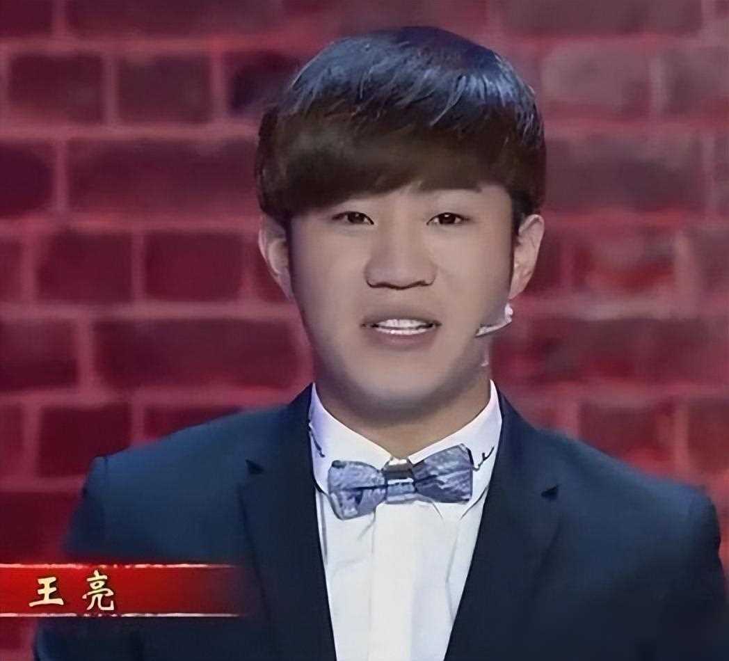 他们是父子,看起来似乎无任何关系,然而长相却揭示了