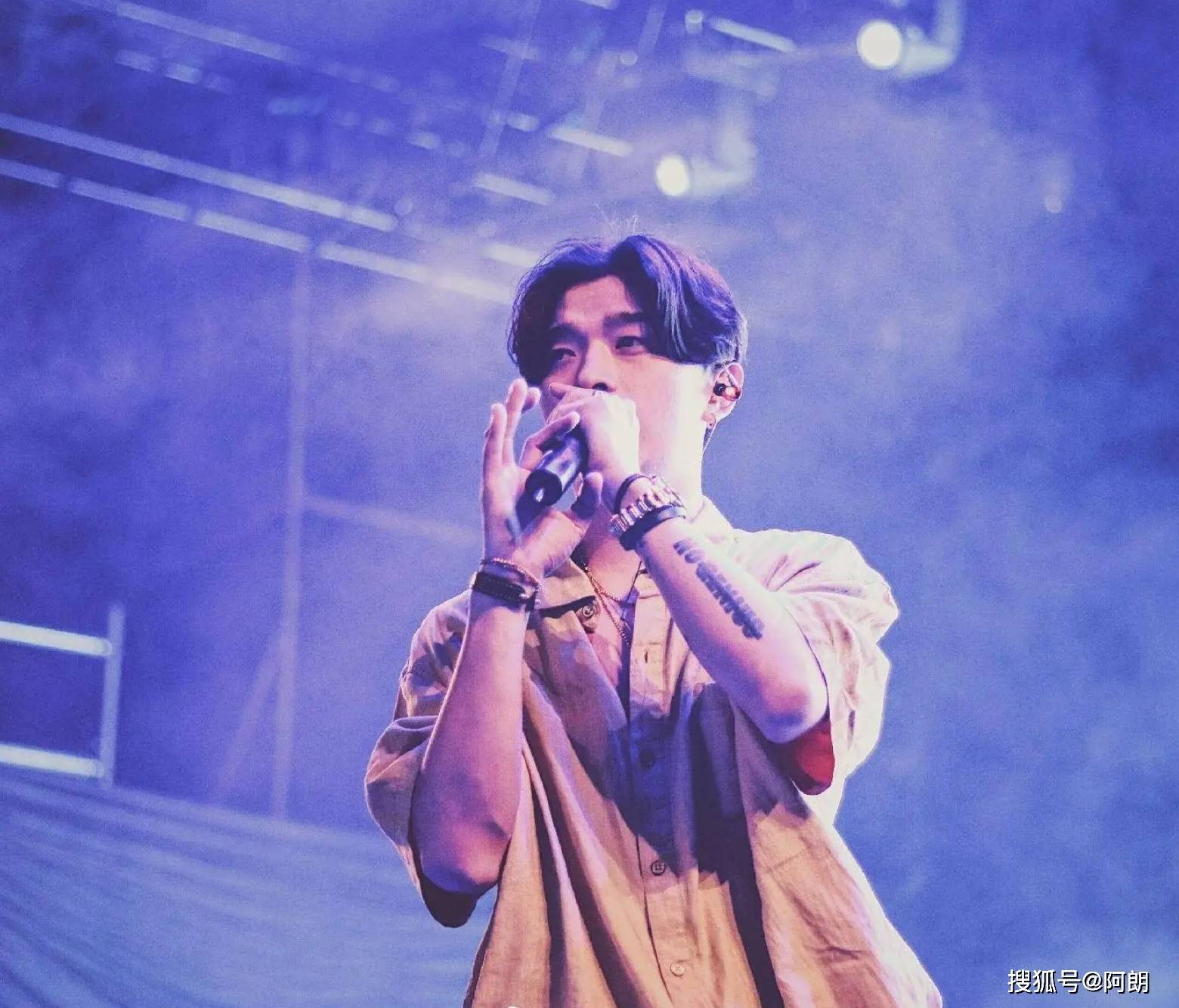 震惊,继吴亦凡之后又一劣迹艺人,致使多位女孩感染hpv病毒_舒克_社会