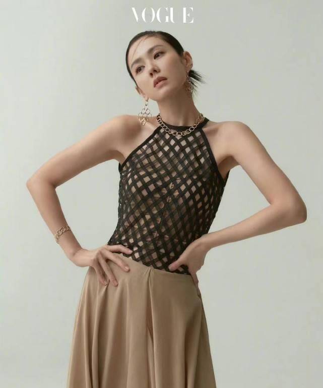 原创三月新娘孙艺珍最新造型封神好不容易登顶级大刊婚前终于逆袭