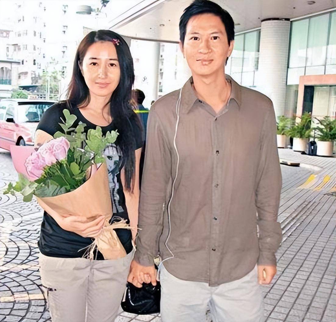 不炒绯闻,痴情的7位女港星,把生活过成了偶像剧_叶子楣_陈慧琳_罗美薇