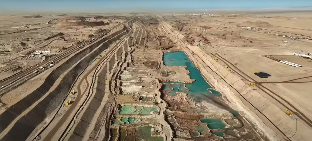 目前,neom系列项目建筑工地总共约有 60,000 名工人,沙特政府已斥资