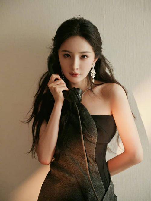 原创绝色大幂幂37岁妖娆撩人性感饱满引无数惊叹