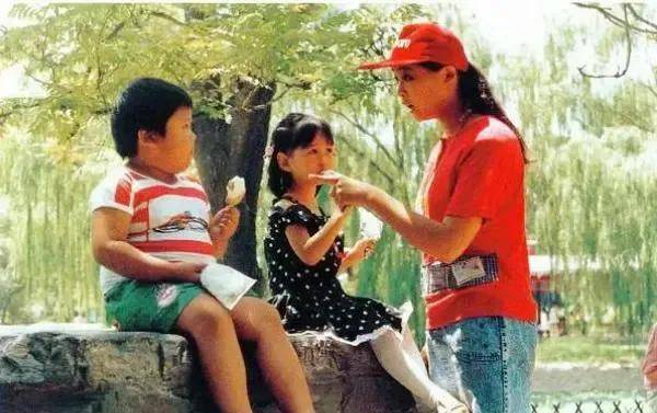 剧名:《七彩瓜瓜园》时代:1996年不知是哪一朝哪一代,古瓜瓜集上有四