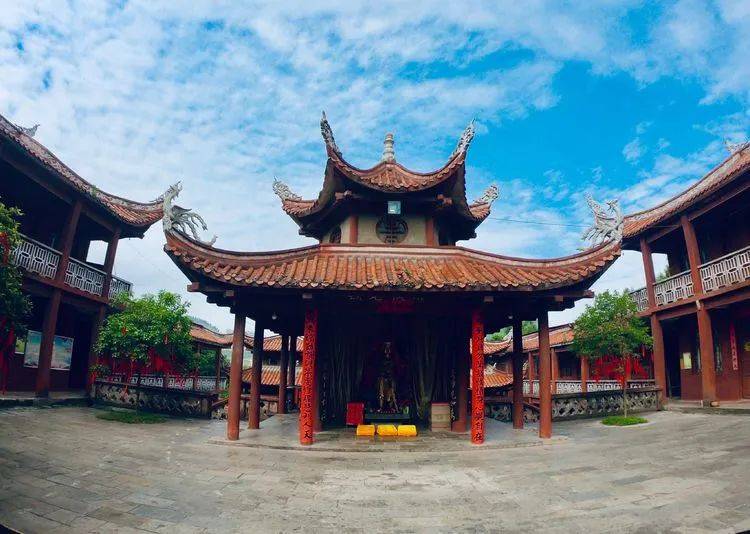 图源:布谷鸟tips:地址:黔东南州凯里市环城东路参考门票:免费交通攻略