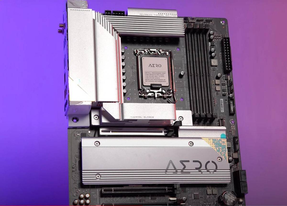 原创酷睿i9技嘉z790rtx4070aero装机黑白混搭的魅力谁能拒绝