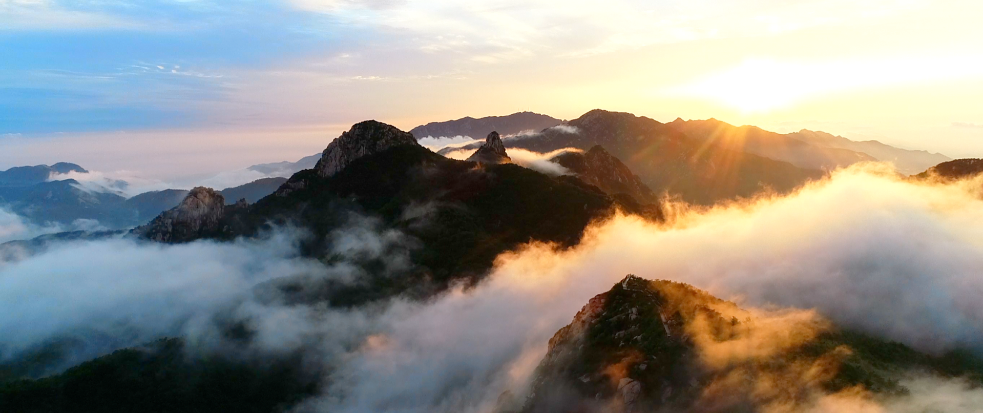 上春山,云蒙春色迷人眼!_沂蒙山_景区_云端