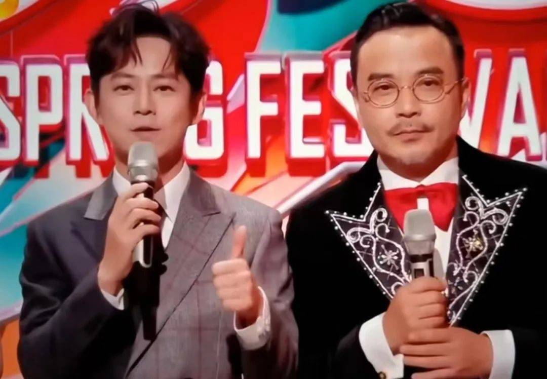 团,郁可唯等登台表演,豪华的明星阵容加上底盘庞大,小年夜春晚一播出