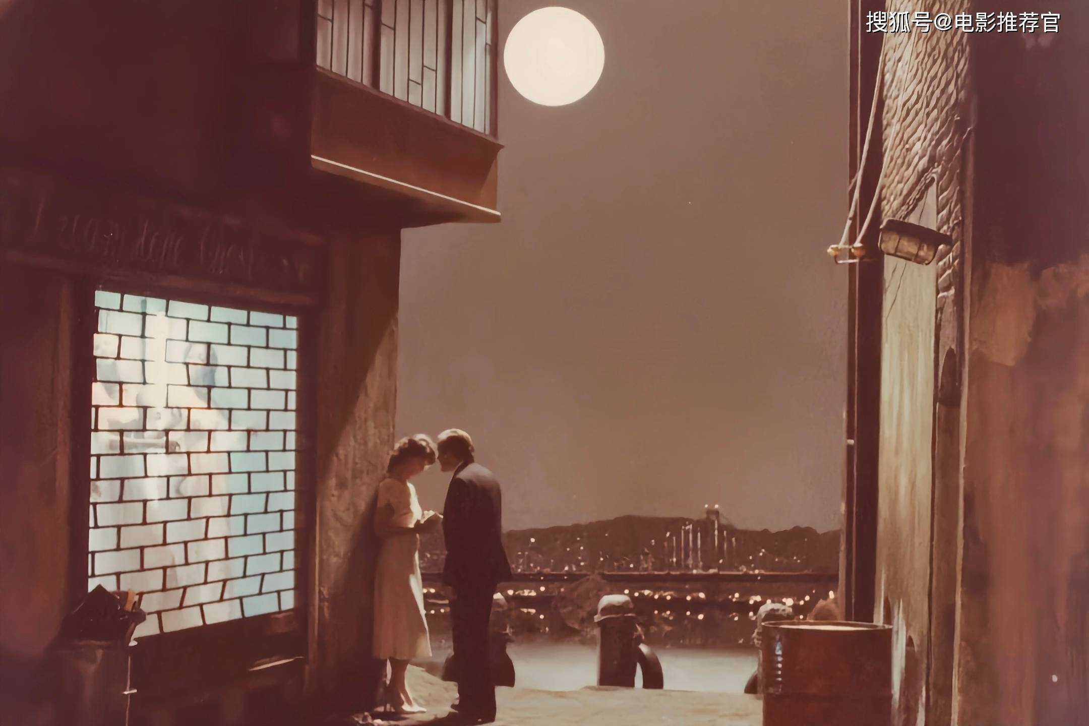 原创风情片明月照沟渠解读揭示命运纠缠下的自我救赎绝望深渊里的希望