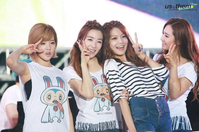 作为加州甜豆的黄美英是林允儿最爱的吃货,以及金泰妍,郑秀妍幸福的