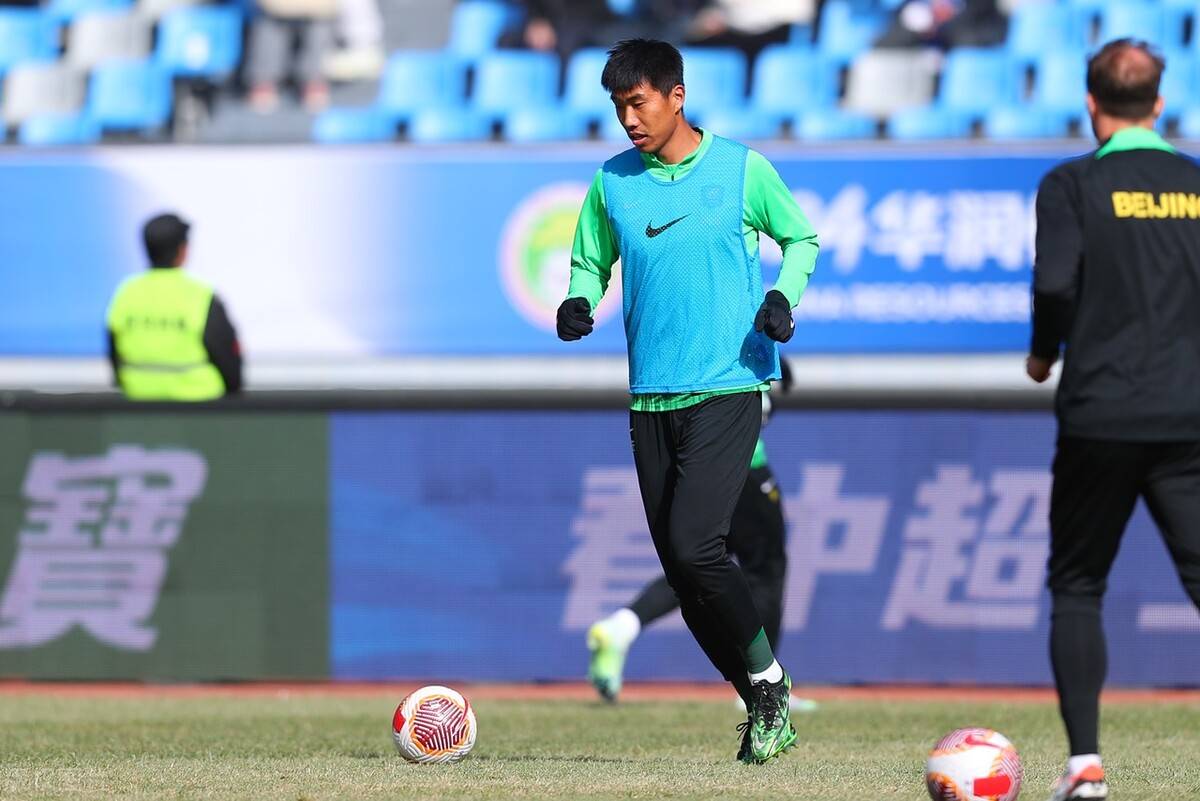 原创意外球迷一直将柏杨视为国安水货苏亚雷斯如今把他当外援来用