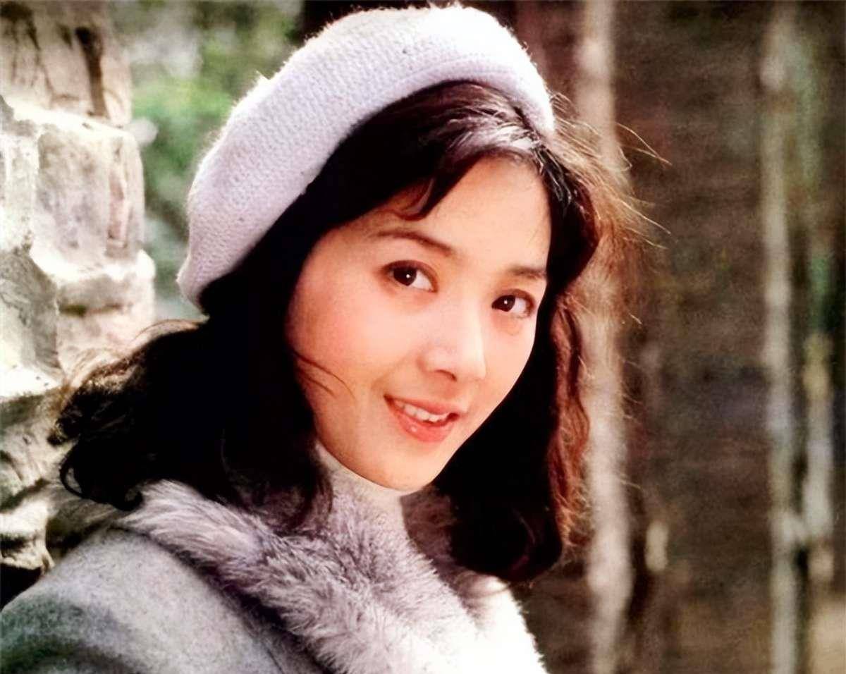 1986年龚雪去美国留学,未婚夫只提一个要求:不要为白人当保姆_张迅