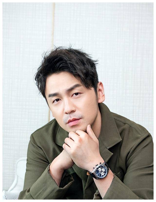 雷佳音早恋叛逆裸婚大学同学揭秘我们都被窝囊废骗了