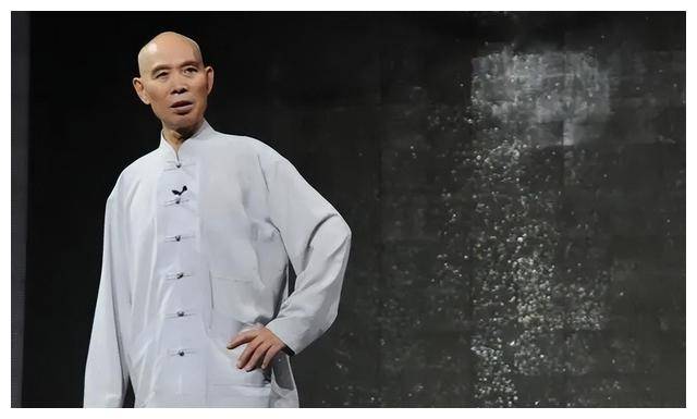 川渝巨星车型揭秘,成都男神-李伯清独特之选,引爆热议!