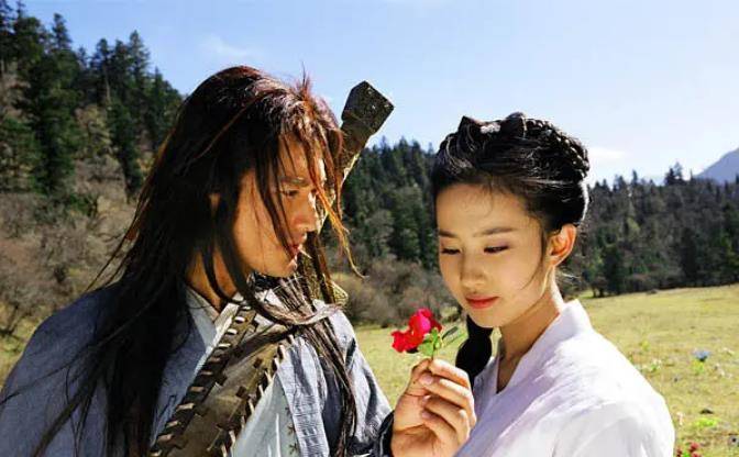 原创把95和06两版神雕放在一块对比差距就出来了