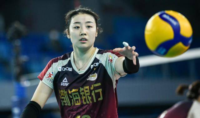 国际排联祝福金软景生日36岁的她是排坛常青树朱婷以她为榜样