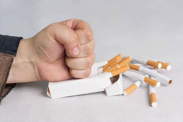 当然,戒烟的过程并非一帆风顺,由于吸烟者容易对烟产生生理依赖性和