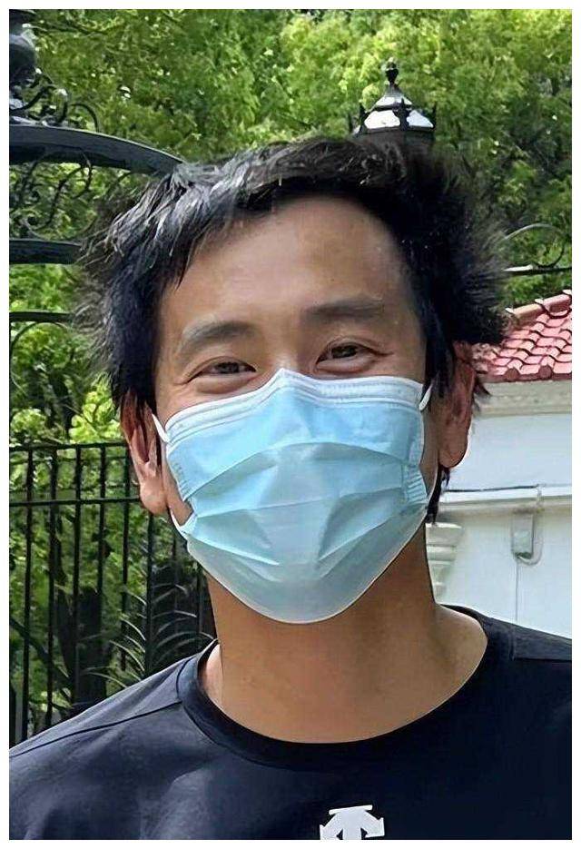 彭于晏与神秘女子游日本疑生动态老化10年走红网络