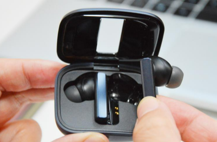 高性价比蓝牙耳机推荐，高性价比耳机学生党购前必看！