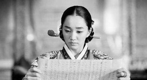 而令叶蓁没想到的是,自己等了这么多年的婚姻,却等来的是对方的父亲