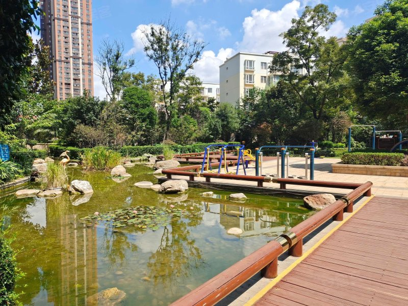 坏消息:只有1m宽的采光_红星_小区_设计