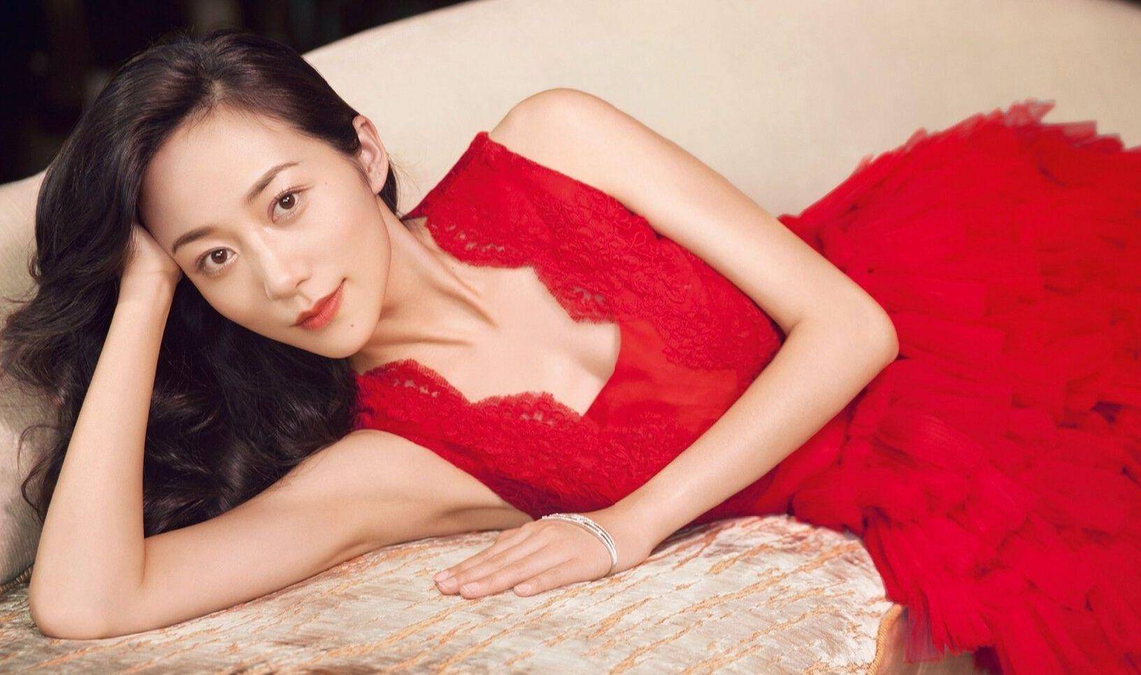 原创陈慧琳唐艺昕娱乐圈的清流她俩就是那朵荷花啊