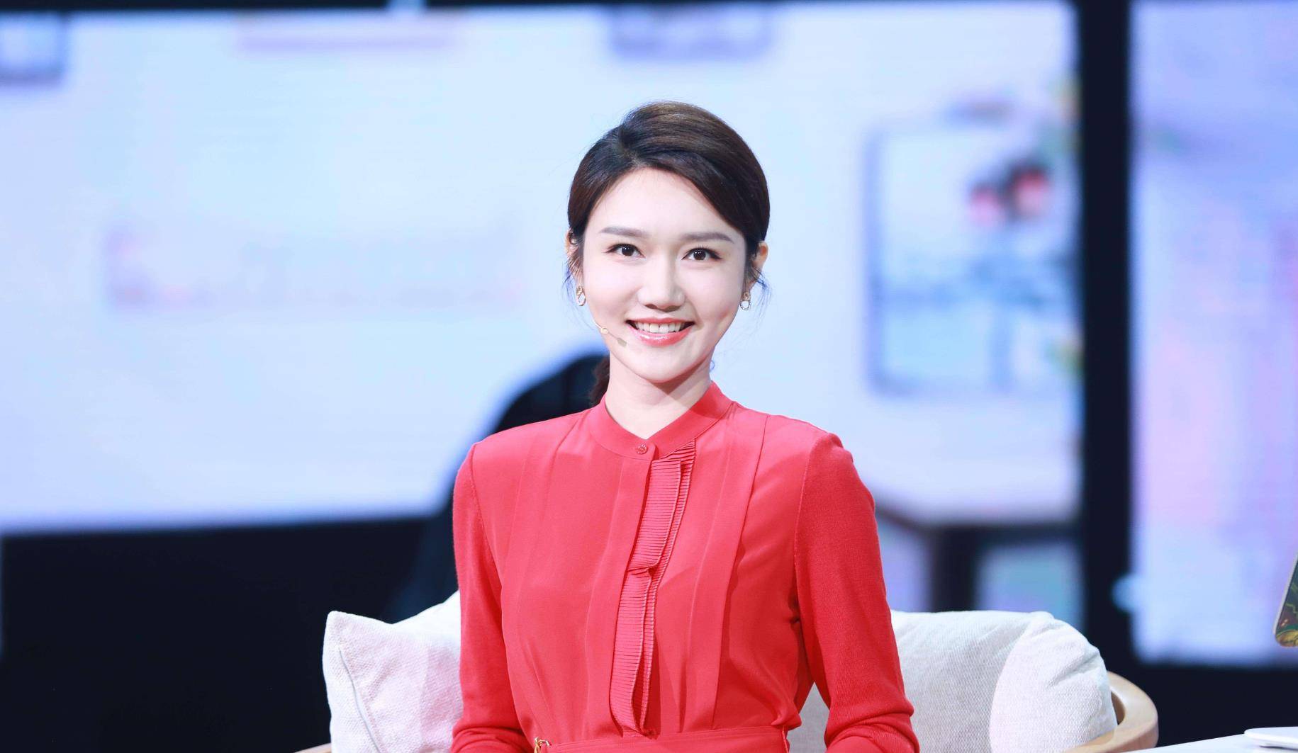 原创央视门面龙洋进入休假阶段淡出央视舞台工作量明显降低