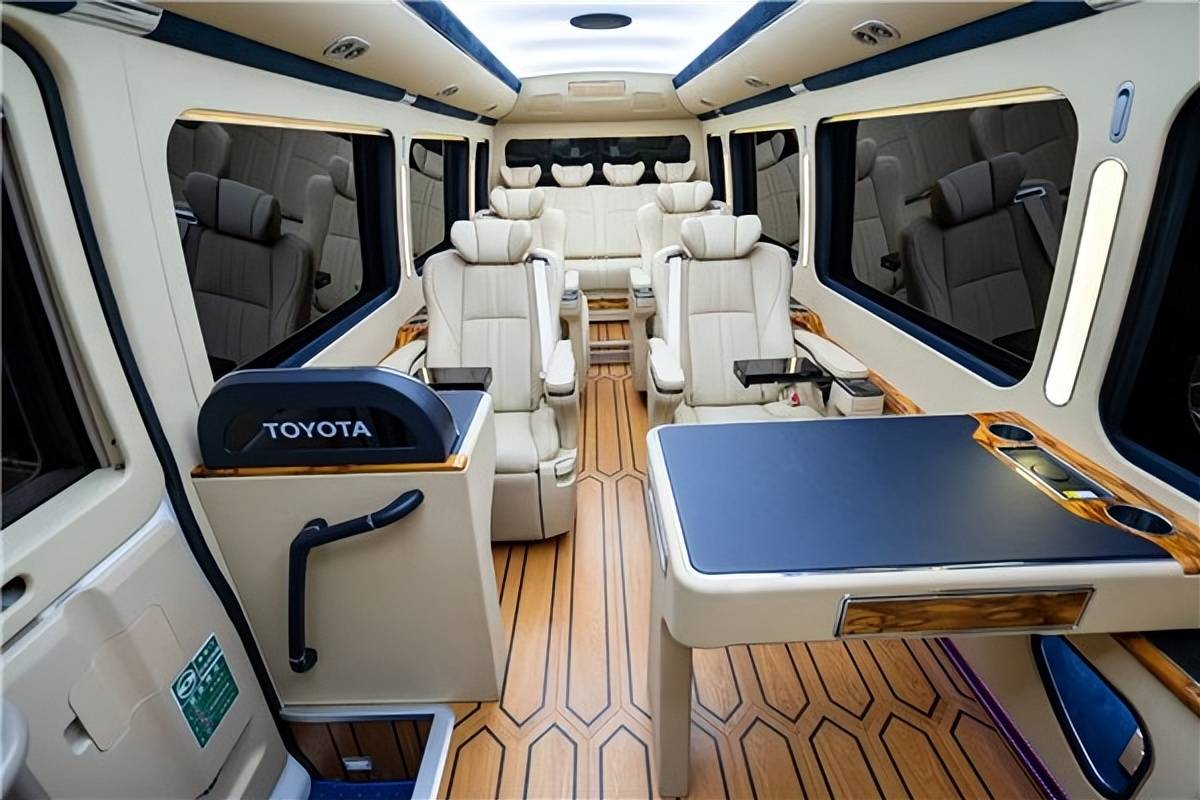 丰田考斯特(英语:toyota coaster)_搜狐汽车_搜狐网