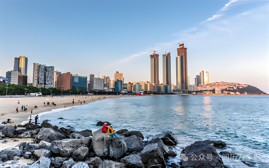 釜山,全称釜山广域市,是韩国第一港口和第二大城市.釜山面积768.