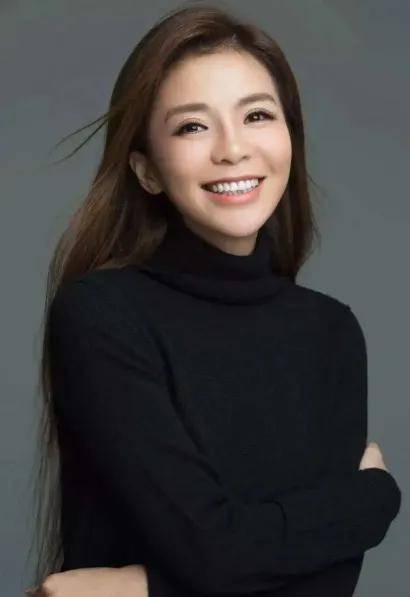 逆境成长央视主持人朱迅讲述从病痛中汲取力量的温暖故事