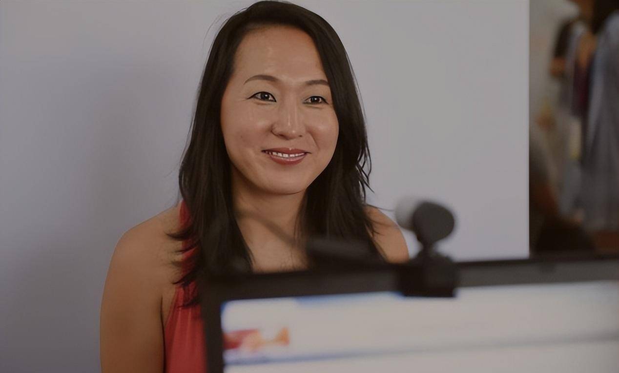 "东方神鹿"王军霞:退役移居国外,3个孩子3个爹,现家庭生赢家_比赛