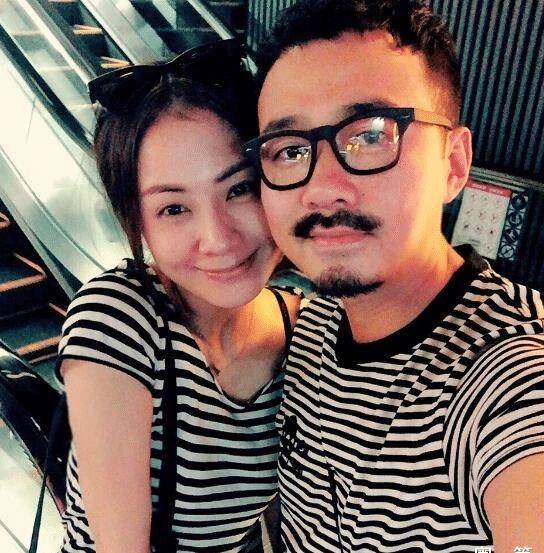 很多人都知道钱莹曾经和"阿奇"黄俊淇有过一段失败的婚姻,而当年就有