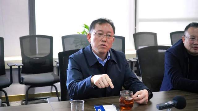 遵义经开区书记徐俊峰莅临联盛医药集团总部考察指导工作