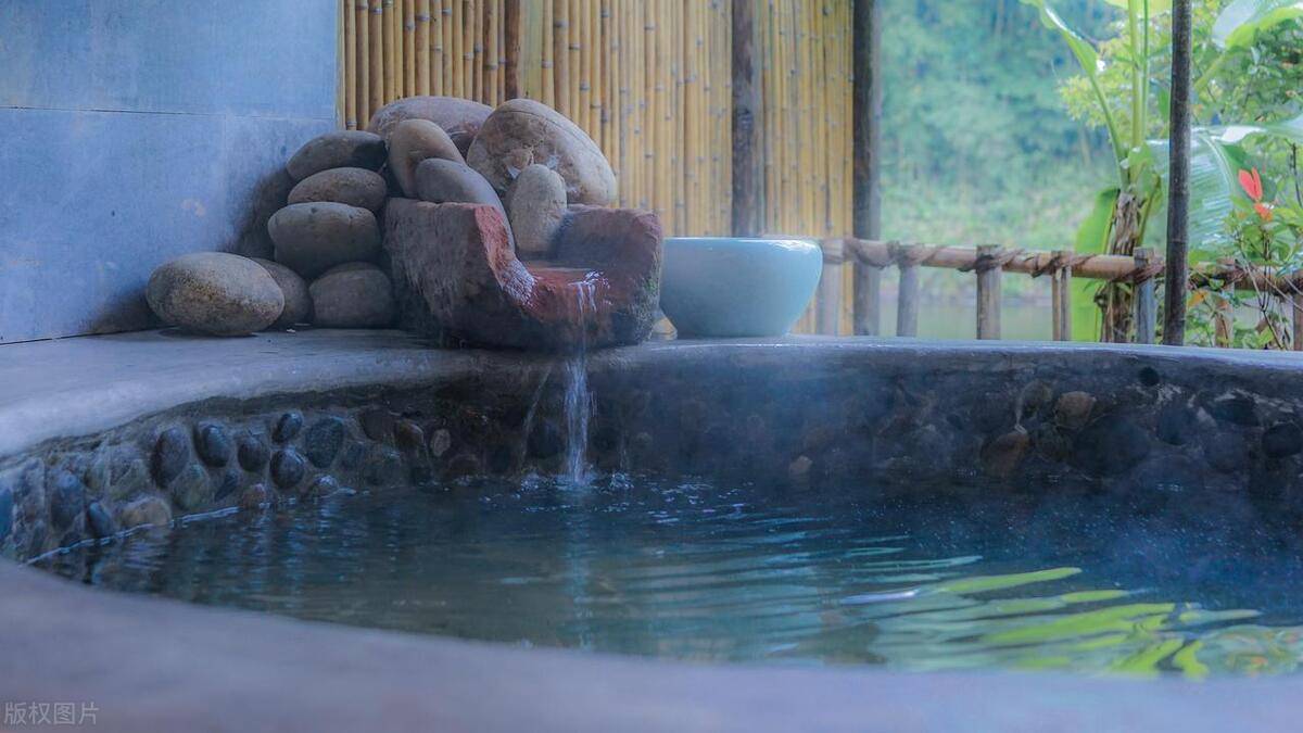 温泉酒店的历史与文化从古代到现代温泉如何成为疗愈的象征