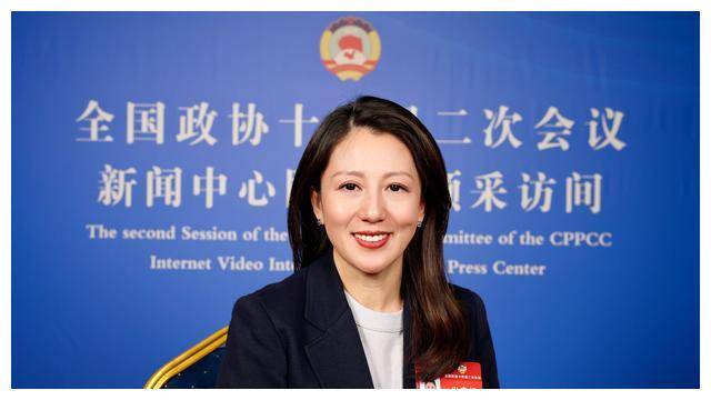 原创杨扬委员谈学生心理健康切实关注积极应对拒绝体育圈困扰