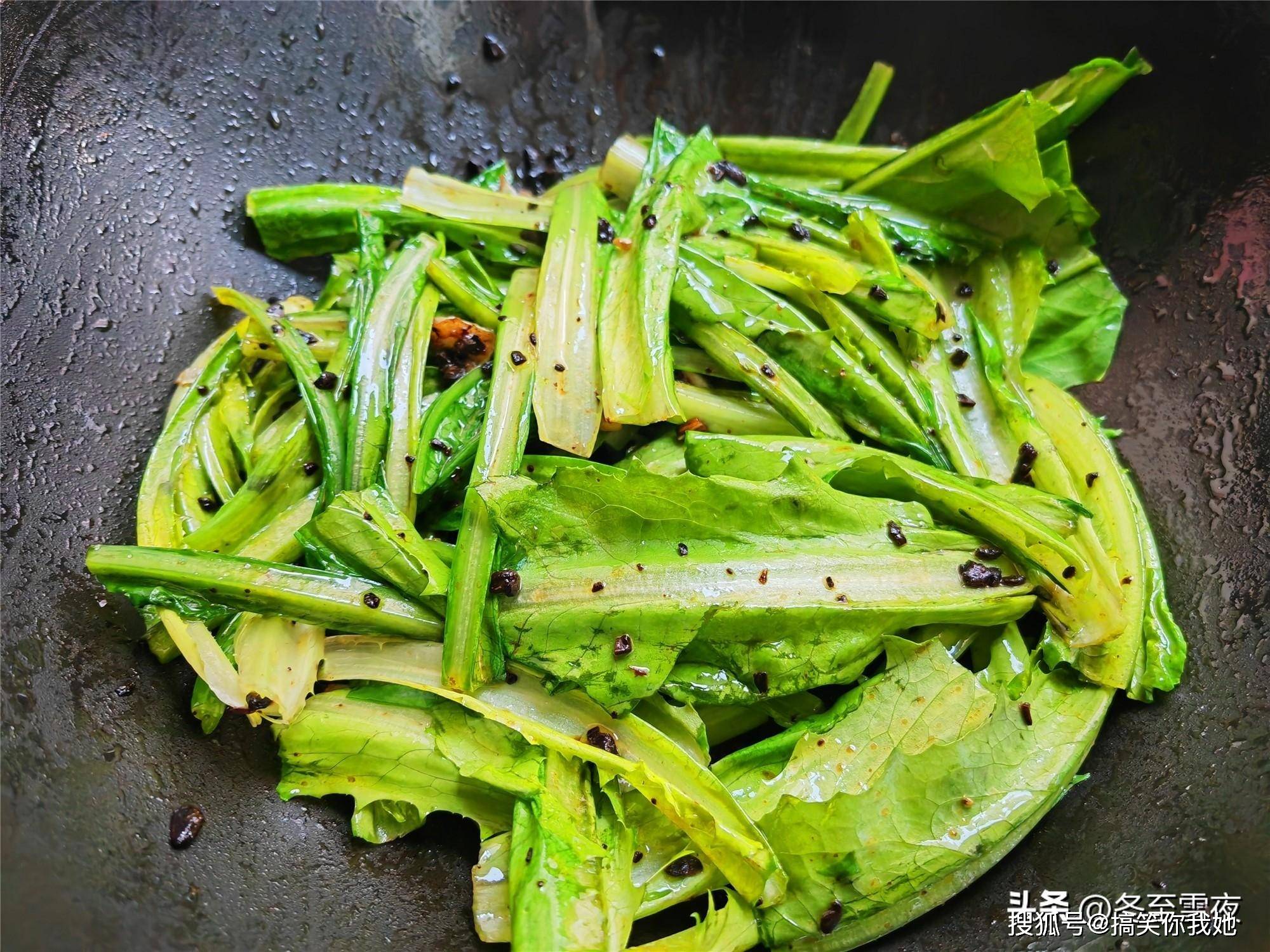 常吃油麦菜特别好,一清热,二安神,三减脂,简单一炒,清淡下饭_豆豉_菜