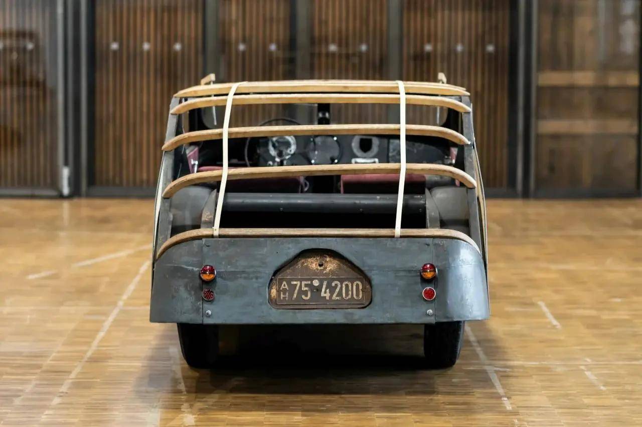 ostwald的设计非常领先,空气动力学比那时候生产的普通汽车好得多.