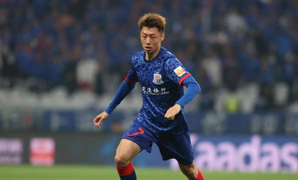 把谢鹏飞逼到替补席的申花新网红 居然没有进国足龙年第一期名单_徐浩