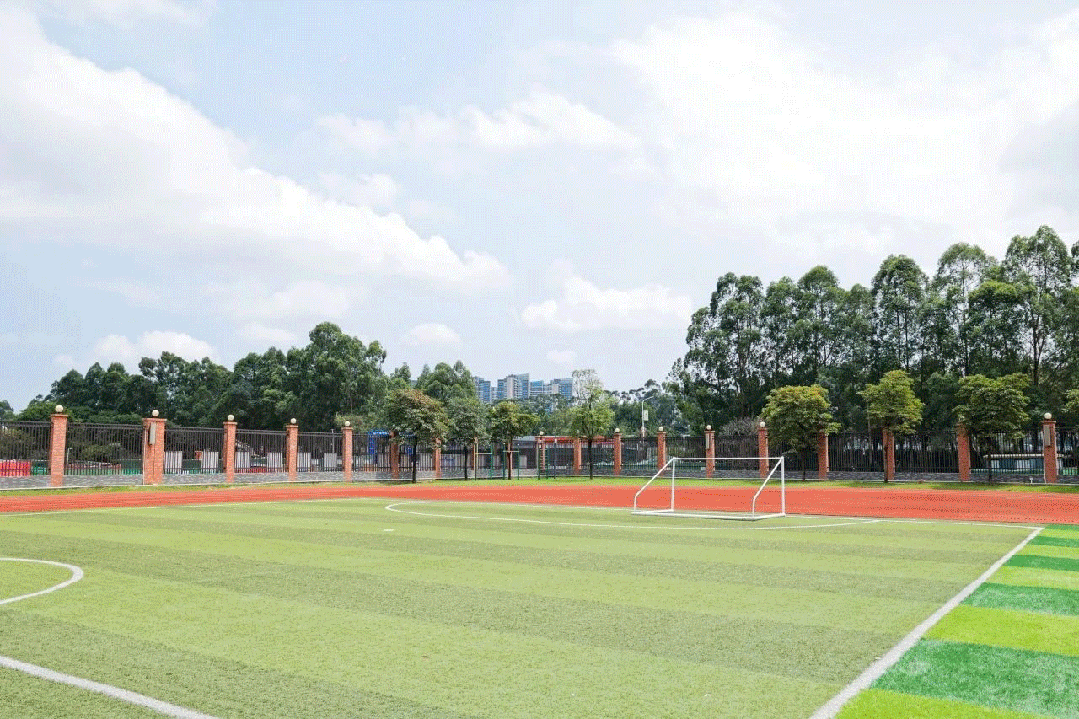 其中南沙区第三幼儿园(海语熙岸园区),已经正式招生开学;滨海实验学校