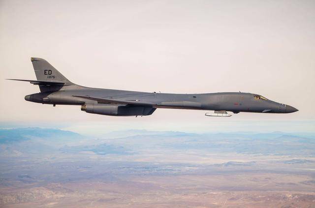 继胡塞和真主党后,又一国武装加入围攻,以色列机场火光滔天_伊拉克