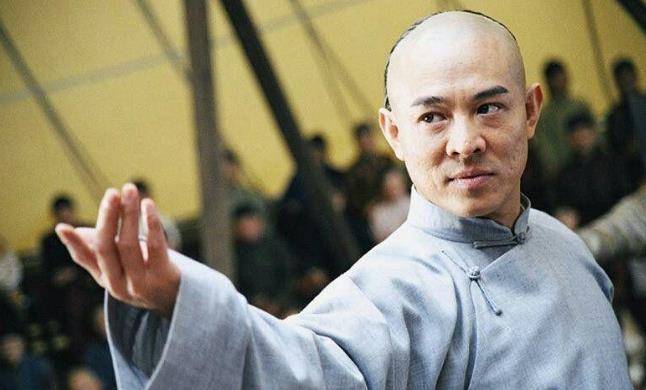 全球仅存的两颗九眼天珠,一颗李连杰戴着,价值高达一亿_武术_佛教