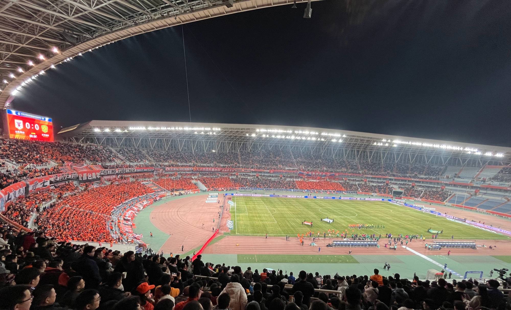 var裁判:唐顺齐【成都】主裁判:马宁【江苏】比赛场地:济南奥体中心