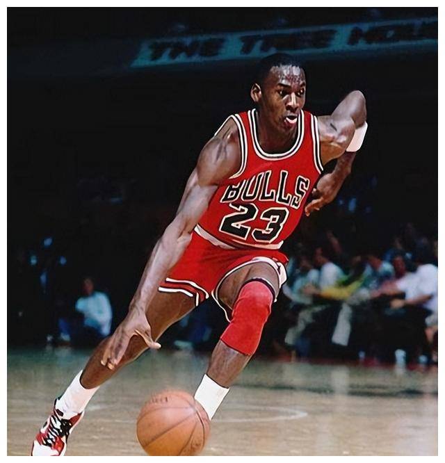 詹姆斯与乔丹:40000分之争,探讨历史得分之巅!